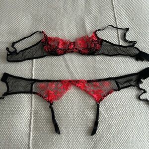 Exclusive Honey Birdette 2-Piece Lingerie Set Bra (34B) & Garter Belt (S)"